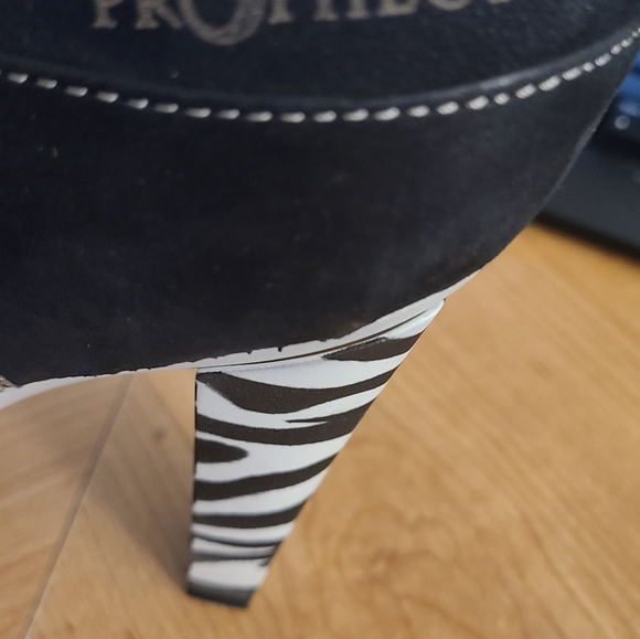 Ladies High Heels - Picture 11 of 11